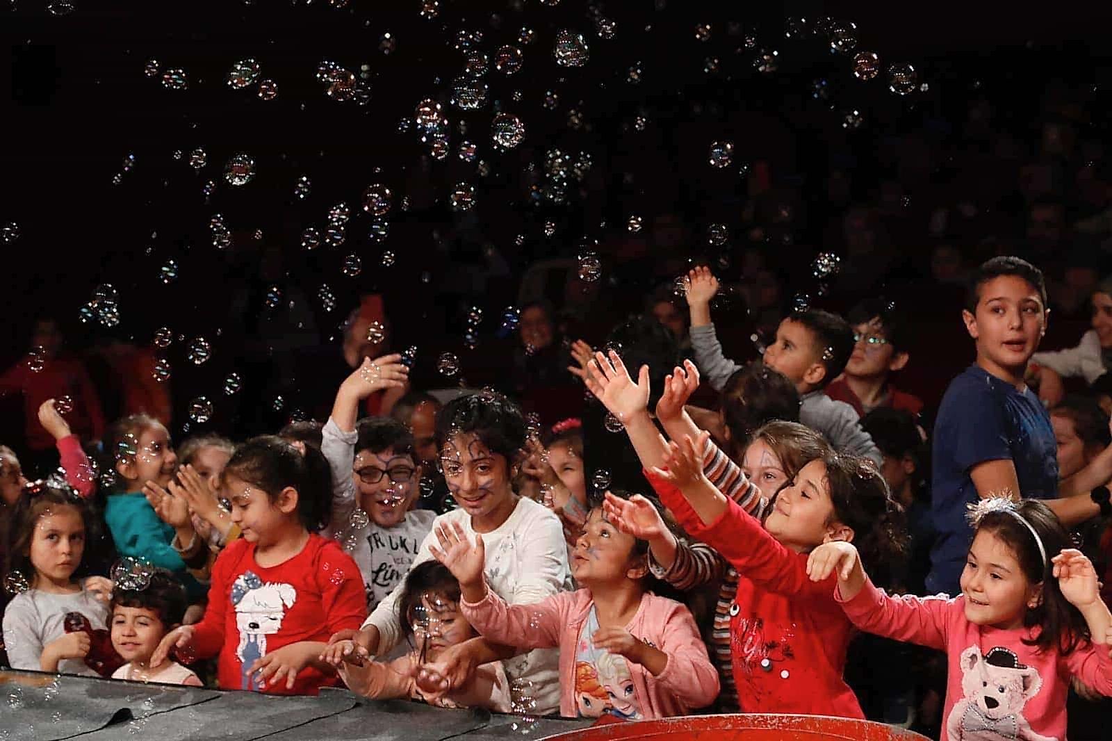 Bubble show