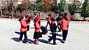 palyaço oyunları, halat çekme, çuval yarışı, mandal oyunu, ebe oyunu, körebe, halka oyunu, eski minder, yağ satarım bal satarım,