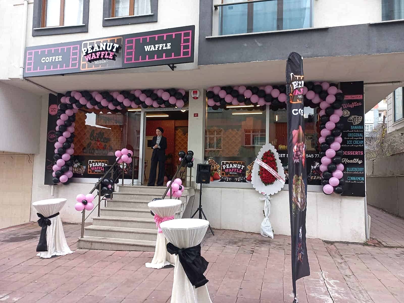 Masa Sandalye Kiralama, Tiffany sandalye , pleksi masa, Napolyon sandalye, Bistro masa, Masa Sandalye Kiralama Fiyatları, masa kiralama, sandalye kiralama
